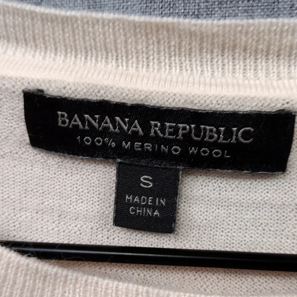 Banana Republic 100% Merino Wool Sweater Women's S Cream Casual Minimalist - Picture 8 of 9